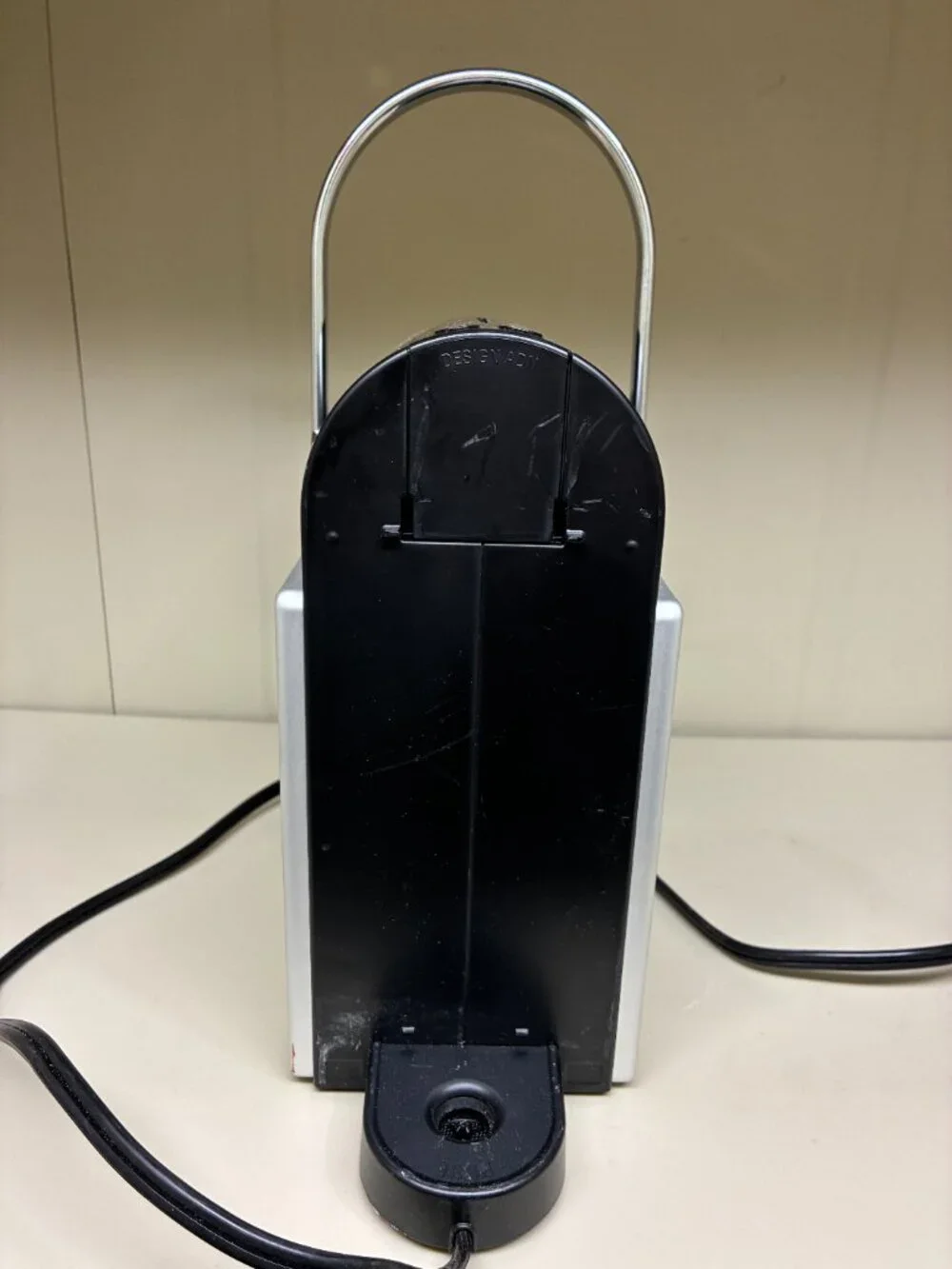 Nespresso Pixie EN127.S Espresso Machine DeLonghi 19 Bar Silver Missing Tank